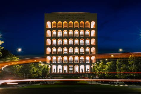 fendi colosseo quadrato roma|sala roma fendi.